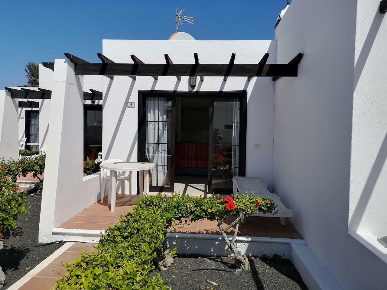 Salmarina Bungalows Puerto del Carmen  Exterior photo